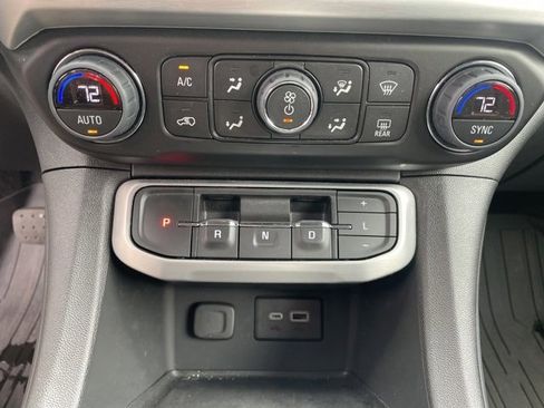 Used 2023 GMC Acadia SLE w/ Driver Convenience Package image 21