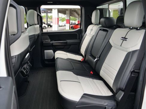 Used 2024 Ford F150 Lightning Platinum AWD/4WD image 30
