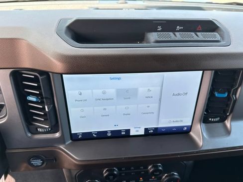 Used 2022 Ford Bronco Outer Banks AWD/4WD image 23