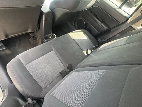 Used 2013 Jeep Compass Sport FWD image 18