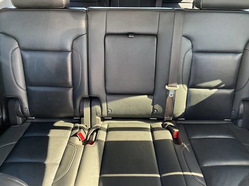 Used 2018 Chevrolet Tahoe LT image 13
