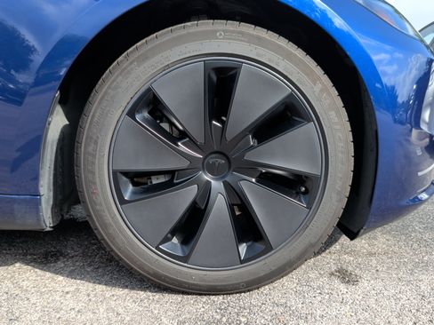 Used 2024 Tesla Model 3 Long Range AWD/4WD image 10