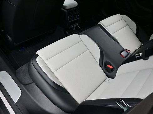 New 2025 Porsche Taycan 4S image 15