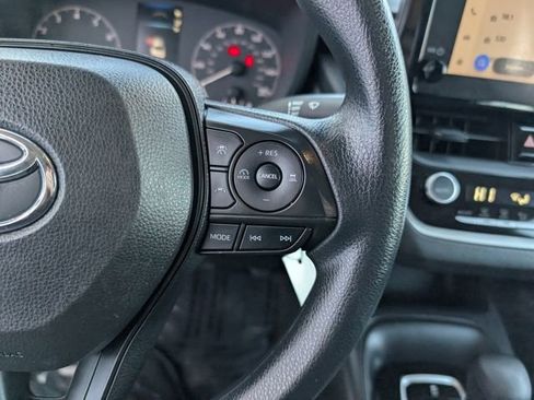 Used 2023 Toyota Corolla LE image 12