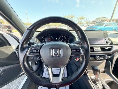 Used 2022 Honda Accord Sport image 13
