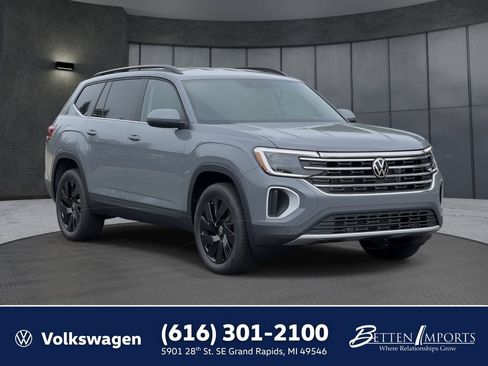 New 2026 Volkswagen Atlas SE AWD/4WD image 1