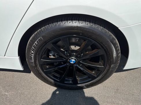 Used 2018 BMW 320i xDrive Sedan w/ Convenience Package AWD/4WD image 12
