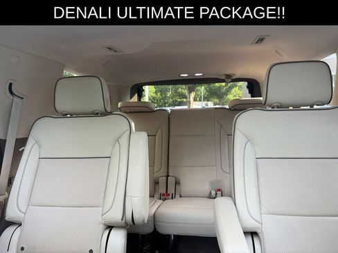 Used 2021 GMC Yukon Denali w/ Denali Ultimate Package AWD/4WD image 6