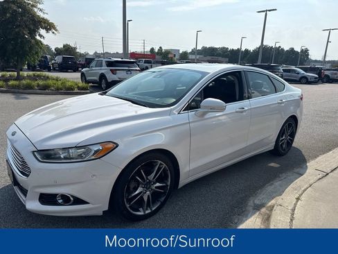 Used 2013 Ford Fusion Titanium w/ Titanium Driver Assist Pkg FWD image 3
