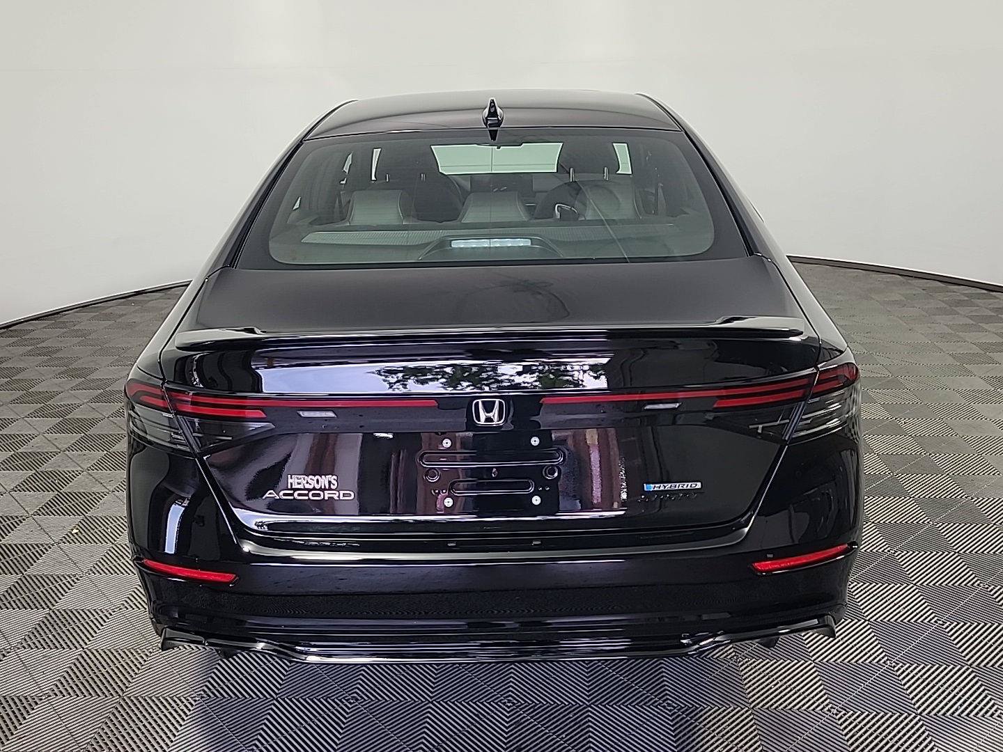 Certified 2025 Honda Accord Sport image 5