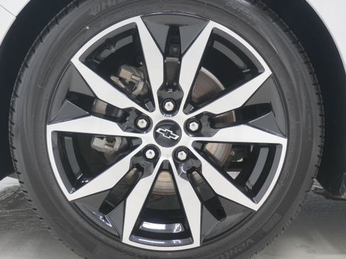 Used 2021 Chevrolet Malibu RS FWD image 23