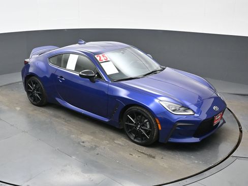 Used 2025 Toyota GR86 Premium w/ ALL Weather Mat Package (TMS) image 34