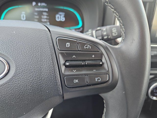 Used 2025 Hyundai Venue SEL FWD image 21