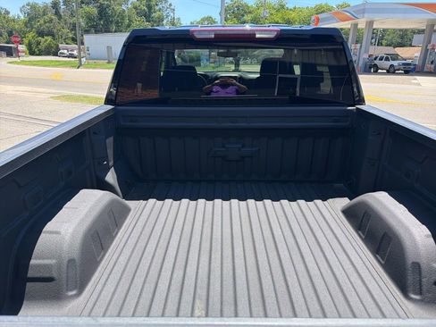 Used 2022 Chevrolet Silverado 1500 RST w/ Redline Edition AWD/4WD image 14