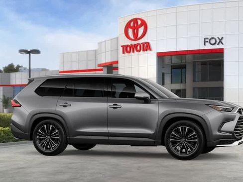 New 2026 Toyota Grand Highlander AWD Hybrid image 13