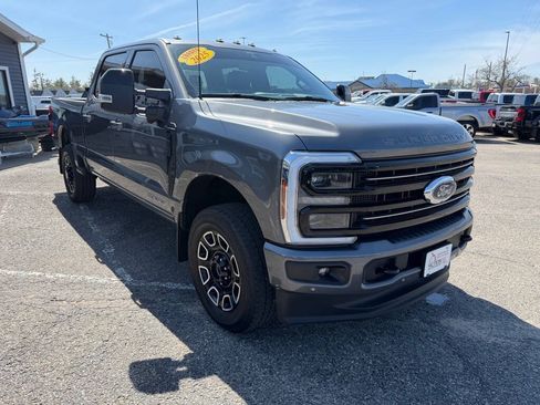 Used 2025 Ford F250 Platinum AWD/4WD image 7