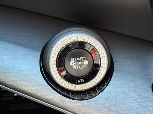New 2026 Jeep Grand Wagoneer Limited AWD/4WD image 12