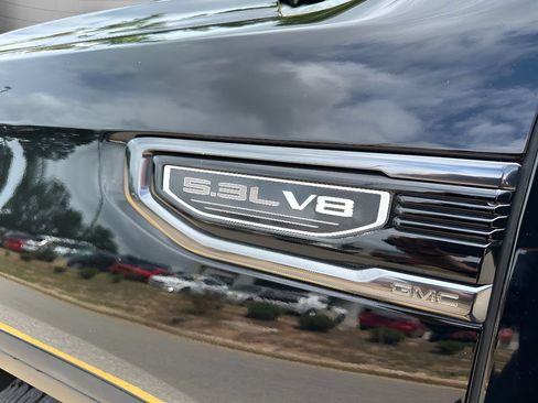 Used 2021 GMC Sierra 1500 AT4 w/ AT4 Value Package AWD/4WD image 13