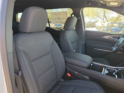 New 2026 Chevrolet Traverse LT image 22