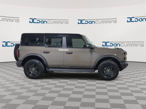 Used 2025 Ford Bronco Outer Banks image 2