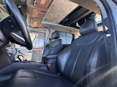 Used 2020 Hyundai Santa Fe Limited image 15