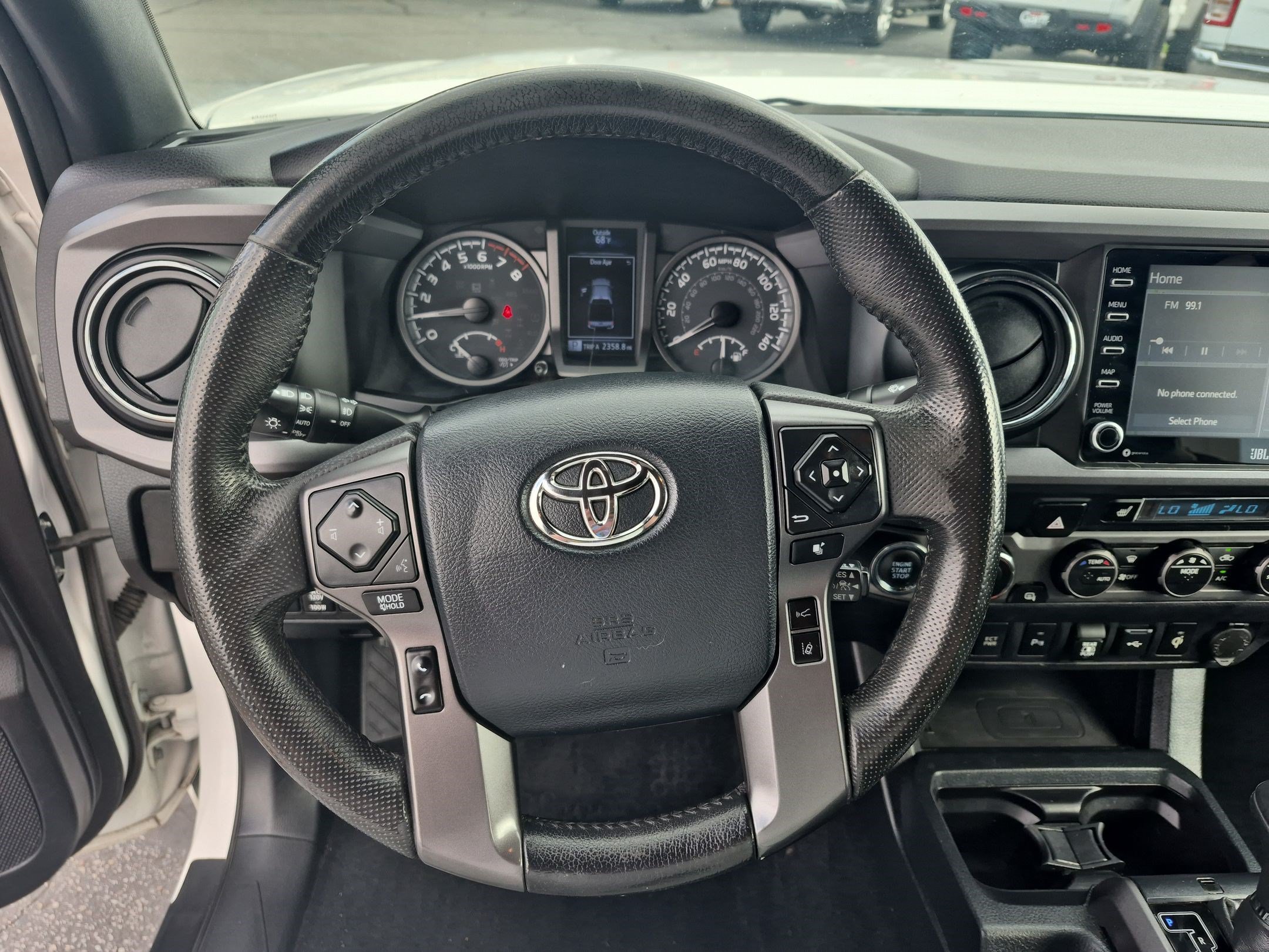 Used 2020 Toyota Tacoma TRD Off-Road w/ TRD Premium Off Road Package AWD/4WD image 19