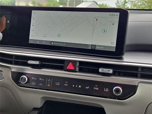Certified 2025 Kia Sorento S w/ Panoramic Sunroof Package FWD image 38