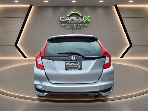 Used 2018 Honda Fit Sport image 5