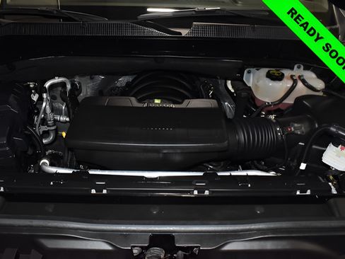 Used 2025 Chevrolet Silverado 1500 LT AWD/4WD image 17
