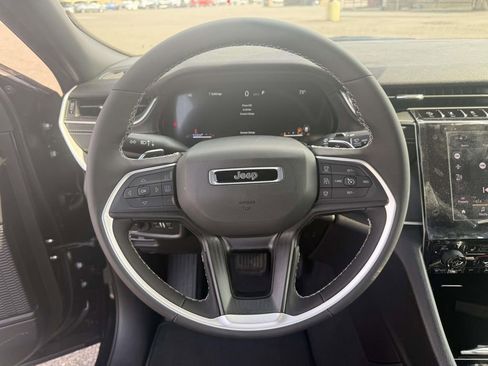 New 2026 Jeep Grand Cherokee L 2WD image 14