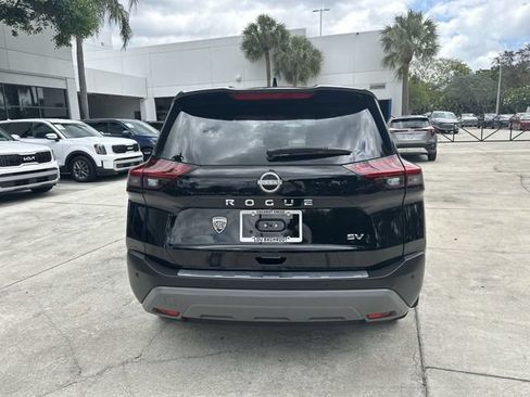Used 2023 Nissan Rogue SV FWD image 14