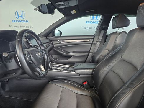 Used 2018 Honda Accord Sport image 10