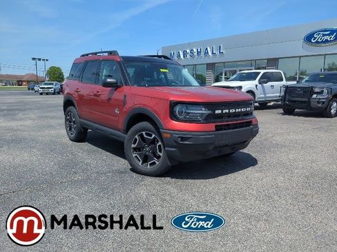 Used 2023 Ford Bronco Sport Outer Banks w/ Tech Package image 1