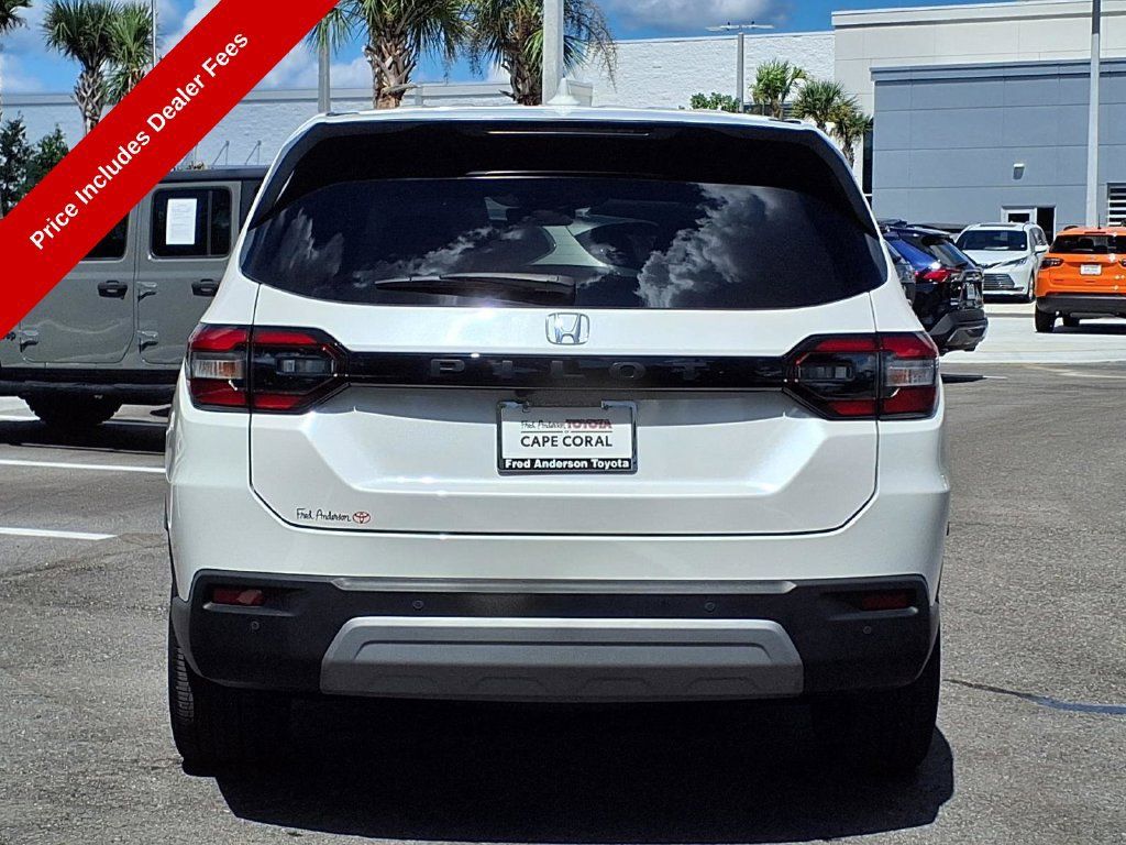 Used 2025 Honda Pilot EX-L image 7