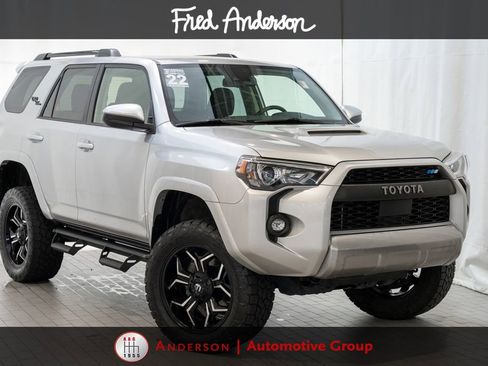 Used 2022 Toyota 4Runner TRD Off-Road AWD/4WD image 1