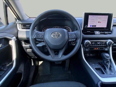 Used 2023 Toyota RAV4 XLE FWD image 11