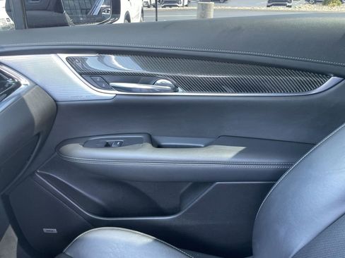 Used 2023 Cadillac XT6 Sport AWD/4WD image 22