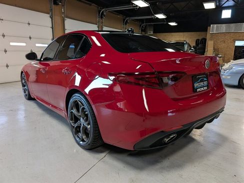 Used 2019 Alfa Romeo Giulia Ti Sport w/ Quick Order Package 22U Sport image 8