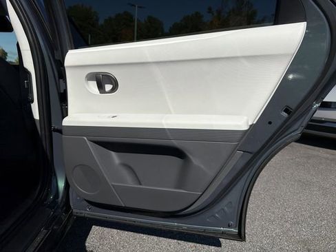 New 2026 Hyundai Ioniq 5 SEL image 16