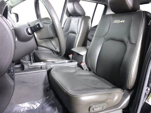 Used 2019 Nissan Frontier PRO-4X AWD/4WD image 27