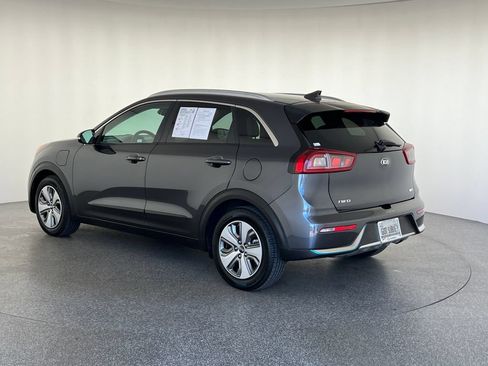 Used 2019 Kia Niro EX FWD image 6