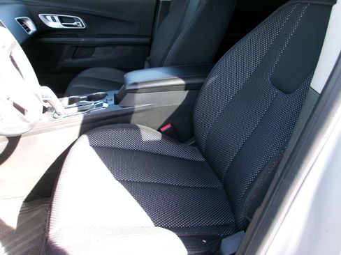 Used 2014 Chevrolet Equinox LT w/ Driver Convenience Package image 8