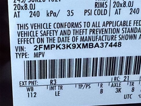 Used 2021 Ford Edge Titanium image 34