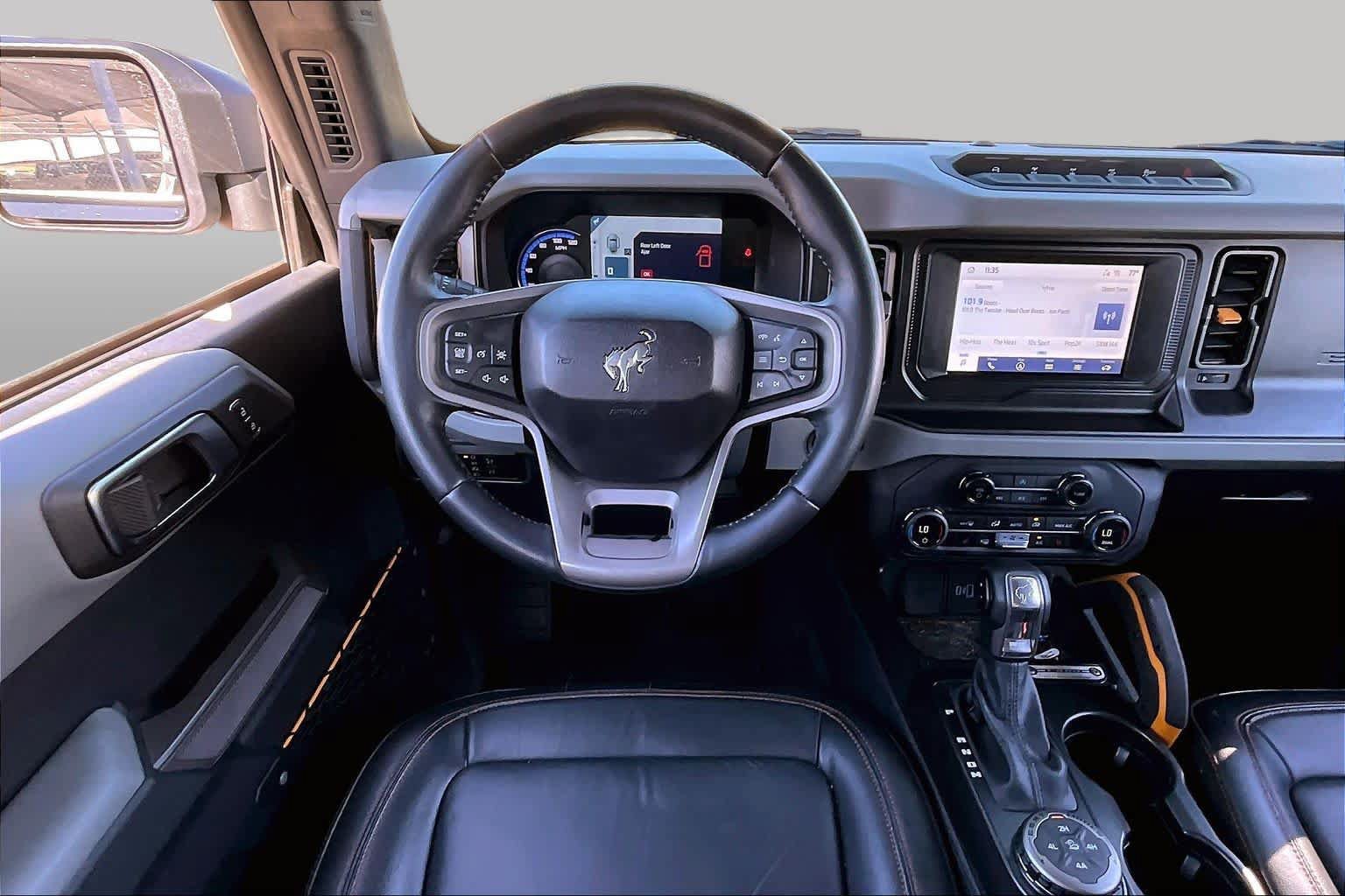 Used 2023 Ford Bronco Badlands AWD/4WD image 6