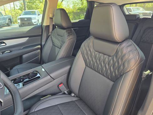 New 2026 Nissan Murano Platinum AWD/4WD image 12
