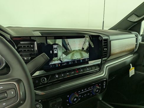 New 2026 Chevrolet Silverado 2500 High Country w/ High Country Premium Package AWD/4WD image 23
