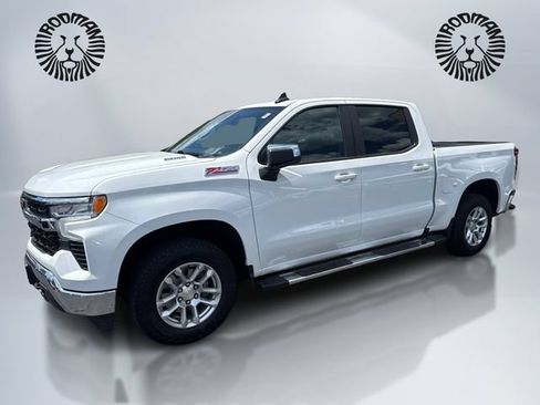 Used 2023 Chevrolet Silverado 1500 LT AWD/4WD image 1