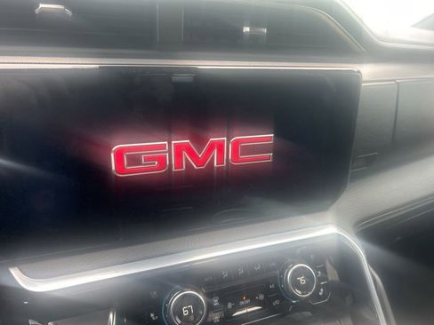 Used 2022 GMC Sierra 1500 Denali image 8