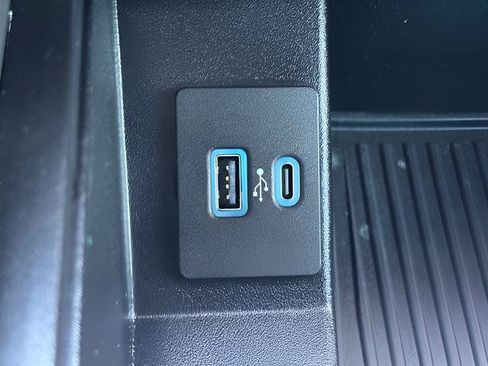 Used 2021 Ford Expedition XLT AWD/4WD image 13