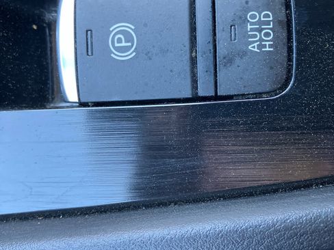 Used 2023 Nissan Rogue SV image 29